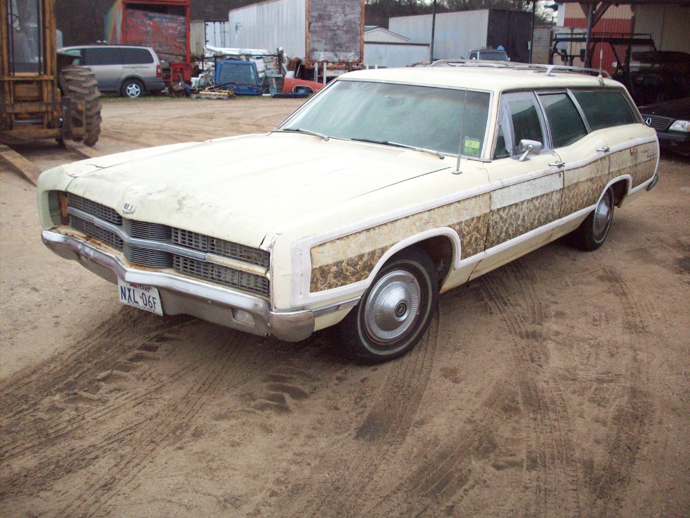 1969 Ford LTD Country Squire Station
